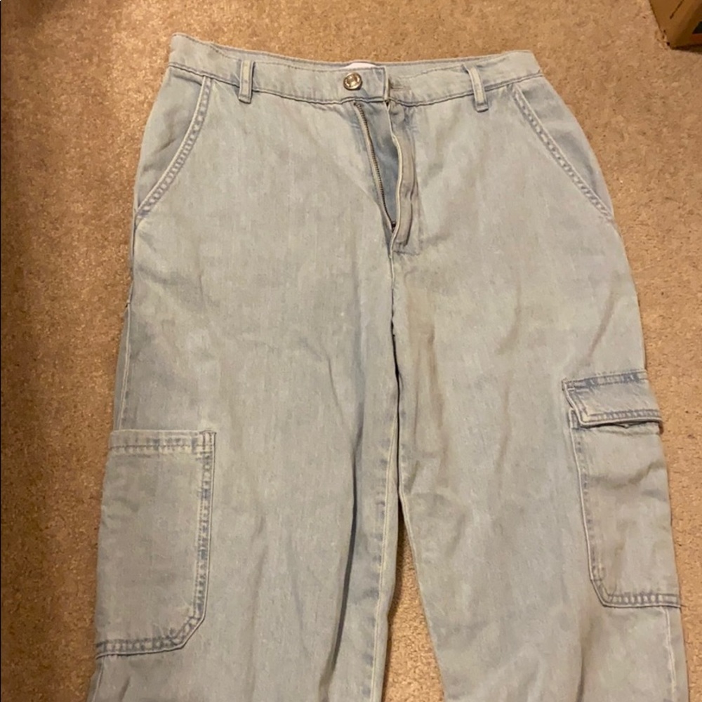 -SOLD- brand new zara cargo jeans - Picture 4 of 5